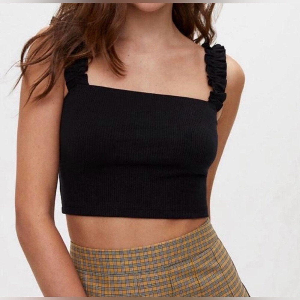 Aritzia Sunday Best Fire Cracker Black Ruffle-Shoulder Cropped Tank